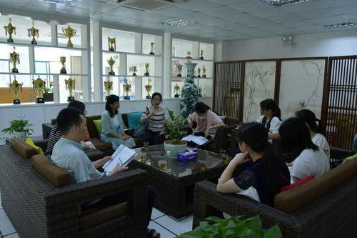 同課異構(gòu)競(jìng)芳菲,協(xié)同交流謀發(fā)展 三校青年教師 同課異構(gòu) 教研活動(dòng)