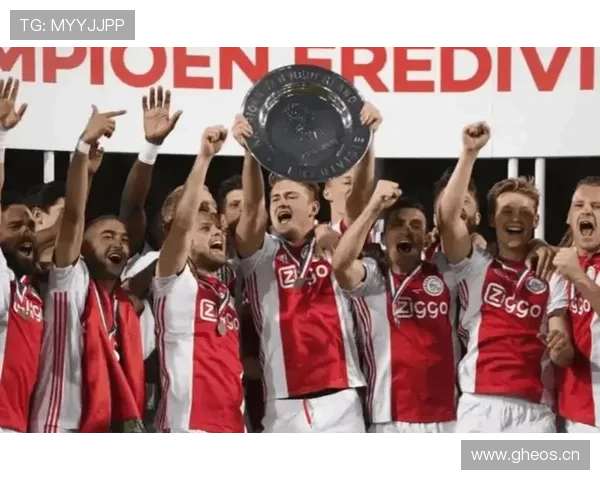 阿贾克斯关键比赛表现不佳问题逐步显现,对赛季争冠形势造成影响 阿贾克斯关键比赛表现不佳问题逐步显现,对赛季争冠形势造成影响