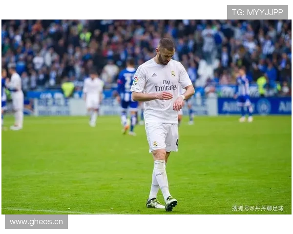 本泽马是否真正核心：战术作用与进攻影响力分析