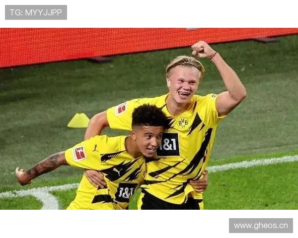 桑乔与哈兰德在进攻定位形成分散驱动趋势